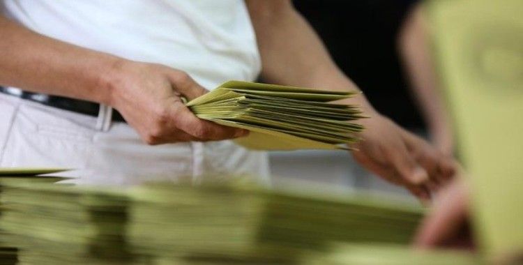 Türkiye bugün sandık başına gidiyor