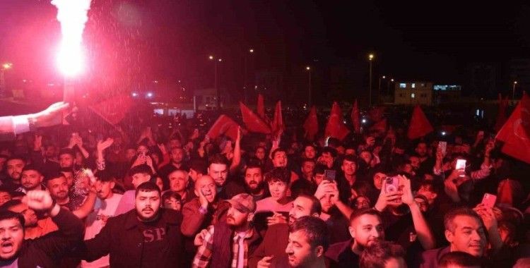 Cumhur İttifakı Hatay Büyükşehir Belediye Başkan Adayı Öntürk’den zafer konuşması
