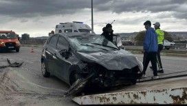 Sivas’ta otomobiller çarpıştı: 3 yaralı
