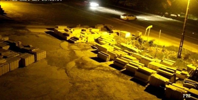Mardin’de kaza sonrası otomobil alev aldı... O anlar kamerada