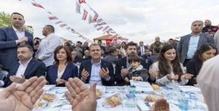 Başkan Seçer, ’Bayram Sofrası’nda Tarsus halkıyla buluştu
