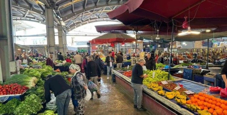 Zonguldak’ta semt pazarı boş kaldı