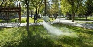 Havaların ısınmasıyla Melikgazi Belediyesi ilaçlama çalışmalarına başladı
