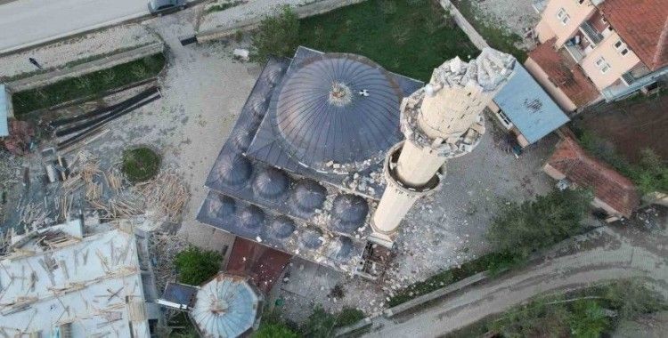 Tokat’ta korkutucu depremin izleri gün ağarınca ortaya çıktı