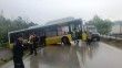 Büyükçekmece'de yağmurda kayan İETT otobüsü bariyerlere çarptı