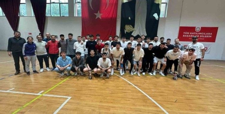 ZBEÜ’de Üniversiteler Arası Salon Futbolu Bölgesel Lig Grup Müsabakaları sona erdi
