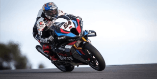 Milli motosikletçi Toprak Razgatlıoğlu, Hollanda'daki ikinci yarışta birinci oldu