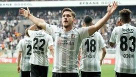 Beşiktaş’ın en büyük kozu Semih Kılıçsoy, Fenerbahçe maçında sahada
