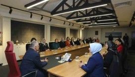 Başkan Büyükkılıç, AK Partili kadınları ağırladı

