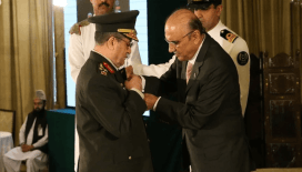 Kara Kuvvetleri Komutanı Orgeneral Bayraktaroğlu'na 'Pakistan İmtiyaz Nişanı' tevdi edildi