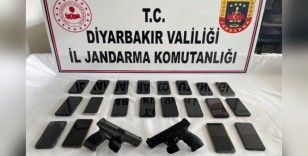 Diyarbakır'da aralarında avukatların da olduğu 20 şüpheli gözaltına alındı