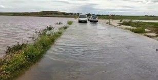 Şanlıurfa’da tarım arazileri sel suları altında kaldı
