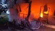 Erzin'de çıkan baraka yangını söndürüldü