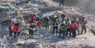 Depremde 100 kişinin hayatını kaybettiği Hisami Apartmanı davasına devam edildi
