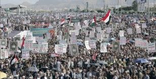 Yemenliler, İsrail'in Refah kentine yönelik saldırılarını protesto etti