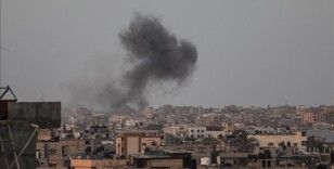 İsrail ordusunun Gazze'nin çeşitli noktalarına düzenlediği saldırılarda 23 Filistinli öldü