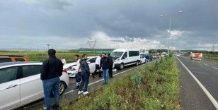 Diyarbakır'da 8 araçlı zincirleme kaza: 2 yaralı