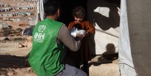 İHH, İdlib'deki kamplara günlük yaklaşık 85 bin ekmek dağıtıyor