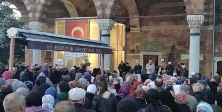 Hacı adayları kutsal topraklara uğurlandı