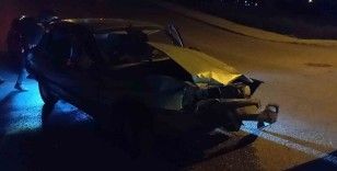 İki otomobilin çarpıştığı kazada 3 kişi yaralandı
