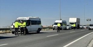 Kayseri'de zincirleme trafik kazasında 10 kişi yaralandı