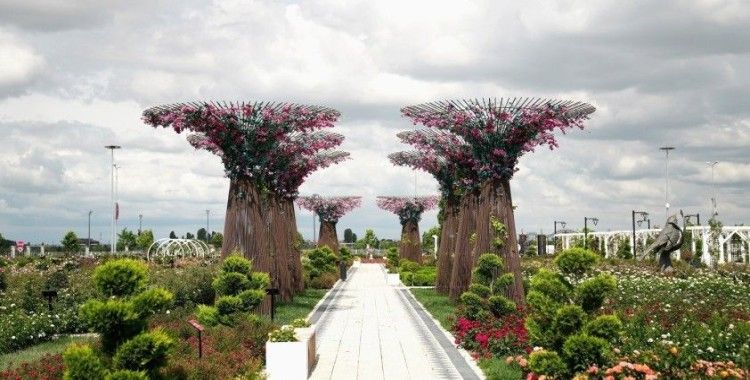 Karatay Mevlana Gül Parkı yeni sezon için kapılarını açtı
