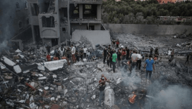 İsrail'in Nusayrat Mülteci Kampı'nda UNRWA okuluna düzenlediği saldırıda en az 39 kişi öldü