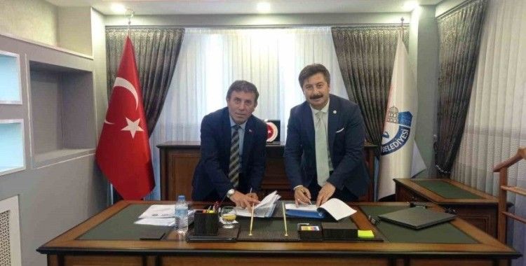Ercan Özel’den belediye personeline bayram öncesi müjde
