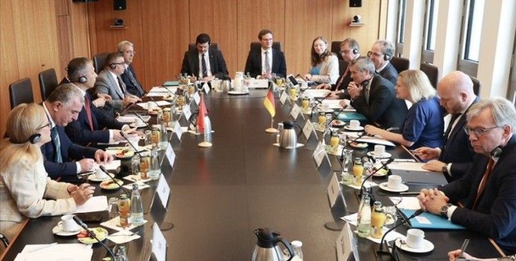 İçişleri Bakanı Yerlikaya, Almanya Federal İçişleri ve Yurt Bakanı Faeser ile bir araya geldi