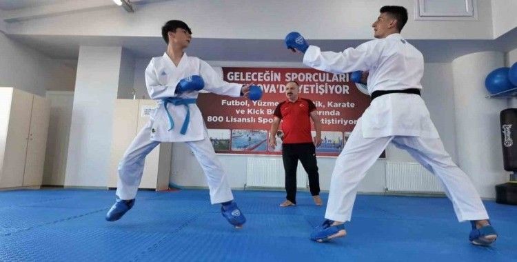 Çayırovalı karatecilerin hedefleri büyük
