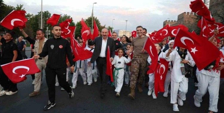 KTO, KAYSO VE KTB, 15 Temmuz Milletin Zaferi’nde meydanda nöbetteydi