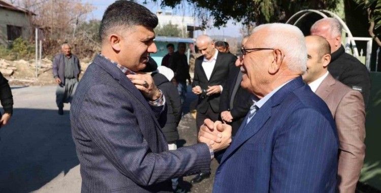 Şener: "Mahallelerimizin gelişmesi için hızla çalışıyoruz"
