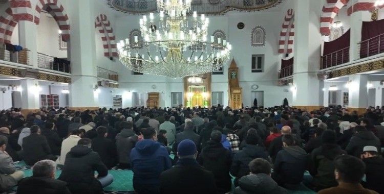 Erciş’te Miraç Kandili dualarla idrak edildi
