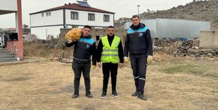 Başkan Özdoğan, üreticinin ve vatandaşın yanında
