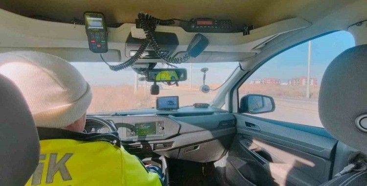 Hız ihlali yapan 74 sürücüye ceza
