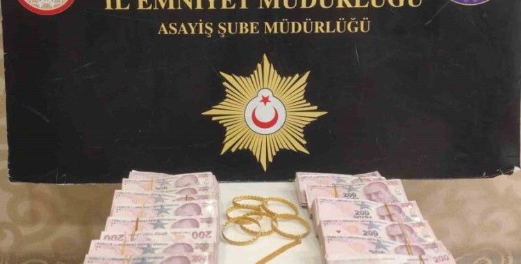 Polisin hızlı davranması 400 bin lirasının cebinde kalmasını sağladı