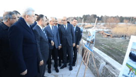 Bakan Uraloğlu tarihi Uzun Köprü'de restorasyon çalışmalarını inceledi