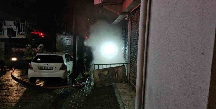 Kağıthane'de 8 katlı binada yangın paniği