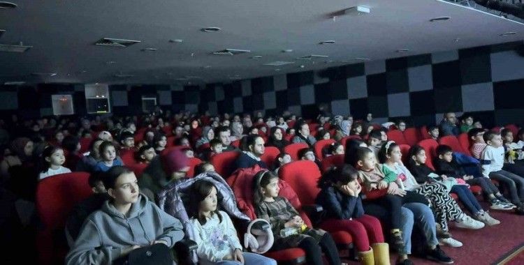Bilecik’te tatilde çocuklar sinema keyfi yaşadılar
