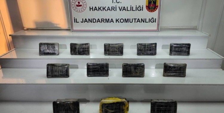 Hakkari jandarmadan zehir tacirlerine darbe