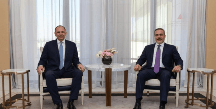 Dışişleri Bakanı Fidan, Yunan mevkidaşı Yerapetritis ile Katar'da görüştü