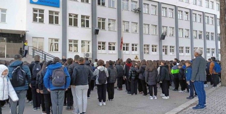 Burdur’da 41 bin öğrenci için ders zili çaldı
