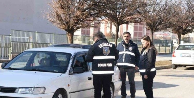16 ekip 52 personelle Erzincan Emniyeti çocuk ve gençler için sahada
