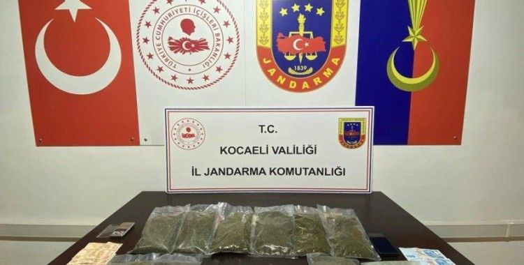 Darıca'da ikamette yapılan aramada uyuşturucu ele geçirildi