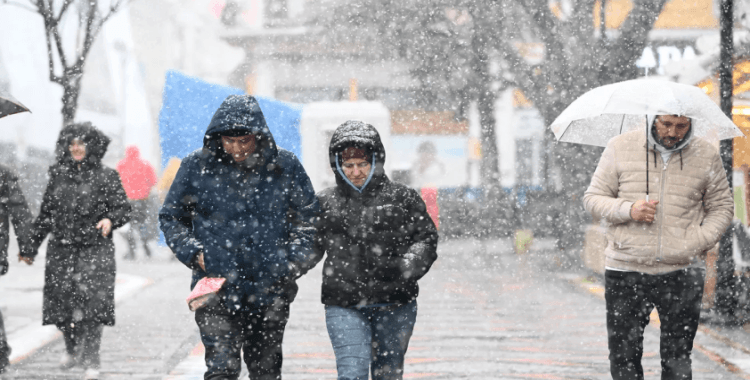 Sabiha Gökçen Havalimanı'nı kullanacaklar dikkat: Uçuşlar yüzde 10 azaltılacak