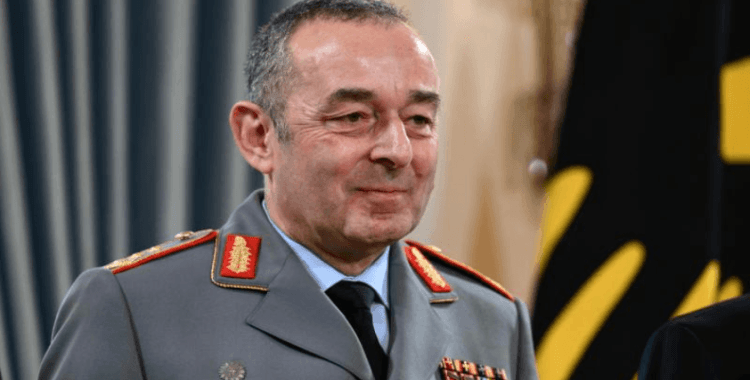 Almanya Genelkurmay Başkanı Breuer, Rusya'yı 'açık tehdit' olarak gördüklerini söyledi