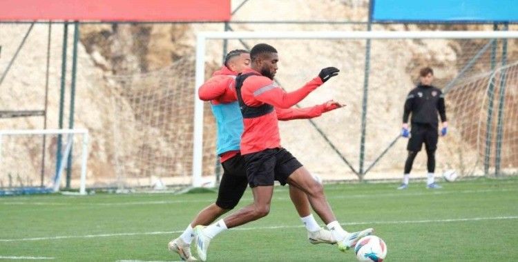 Atakaş Hatayspor, Samsunspor maçı hazırlıklarını sürdürdü
