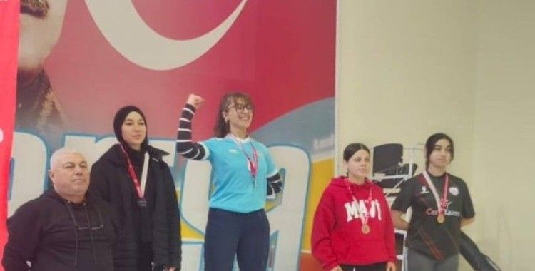 Salihlili öğrencilerin bilekleri bükülmedi
