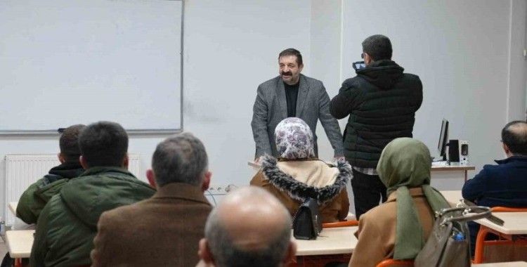 Elazığ Belediyesi 3. yazarlık atölyesi başladı
