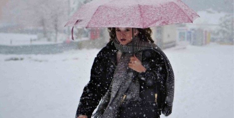 Muş’ta kar yağışı: 59 köy yolu ulaşıma kapandı
